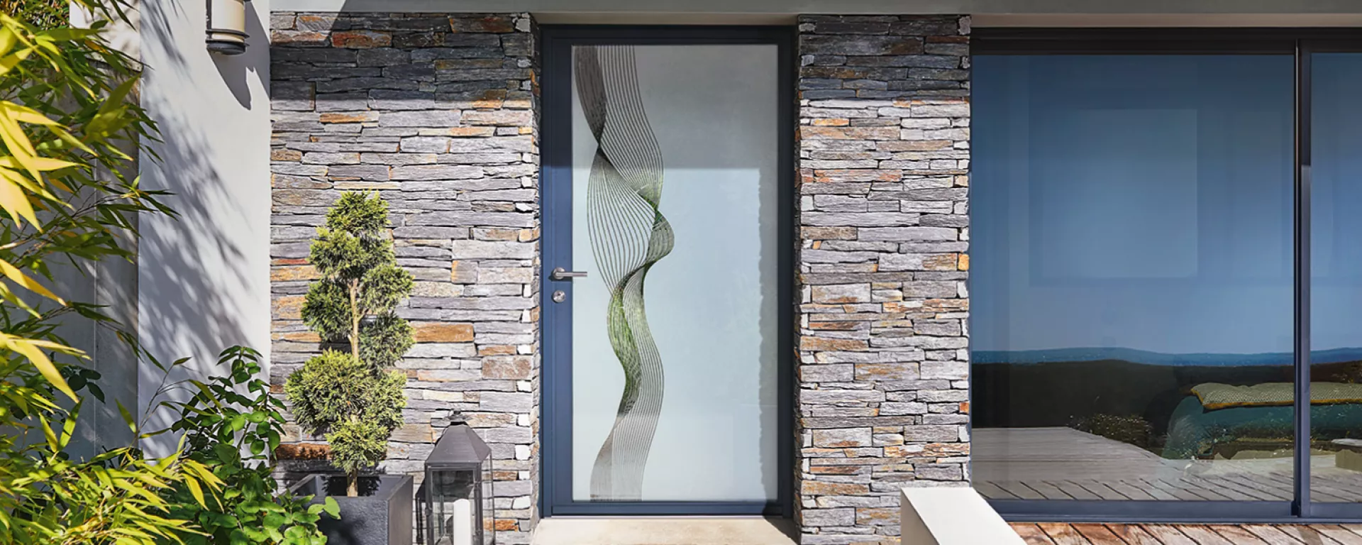 porte-vitree-header-home-luminescence-aluminium-k-line