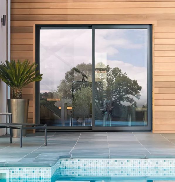 baies-coulissantes-vue-exterieure-aluminium-k-line.