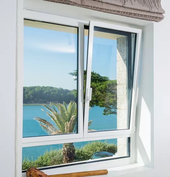 Fenêtre alu avec allège vitrée